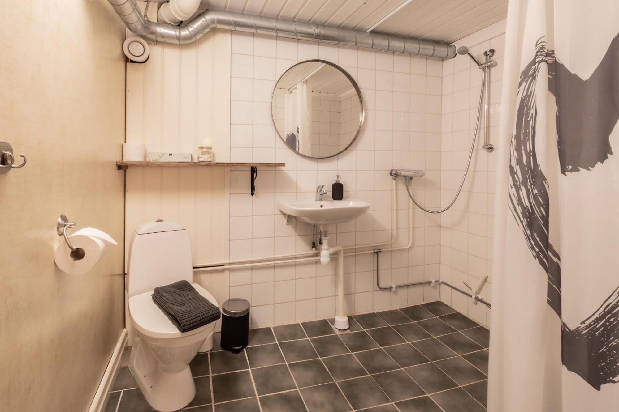 Kalix Riverside Inn, Farm Timbering Экстерьер фото