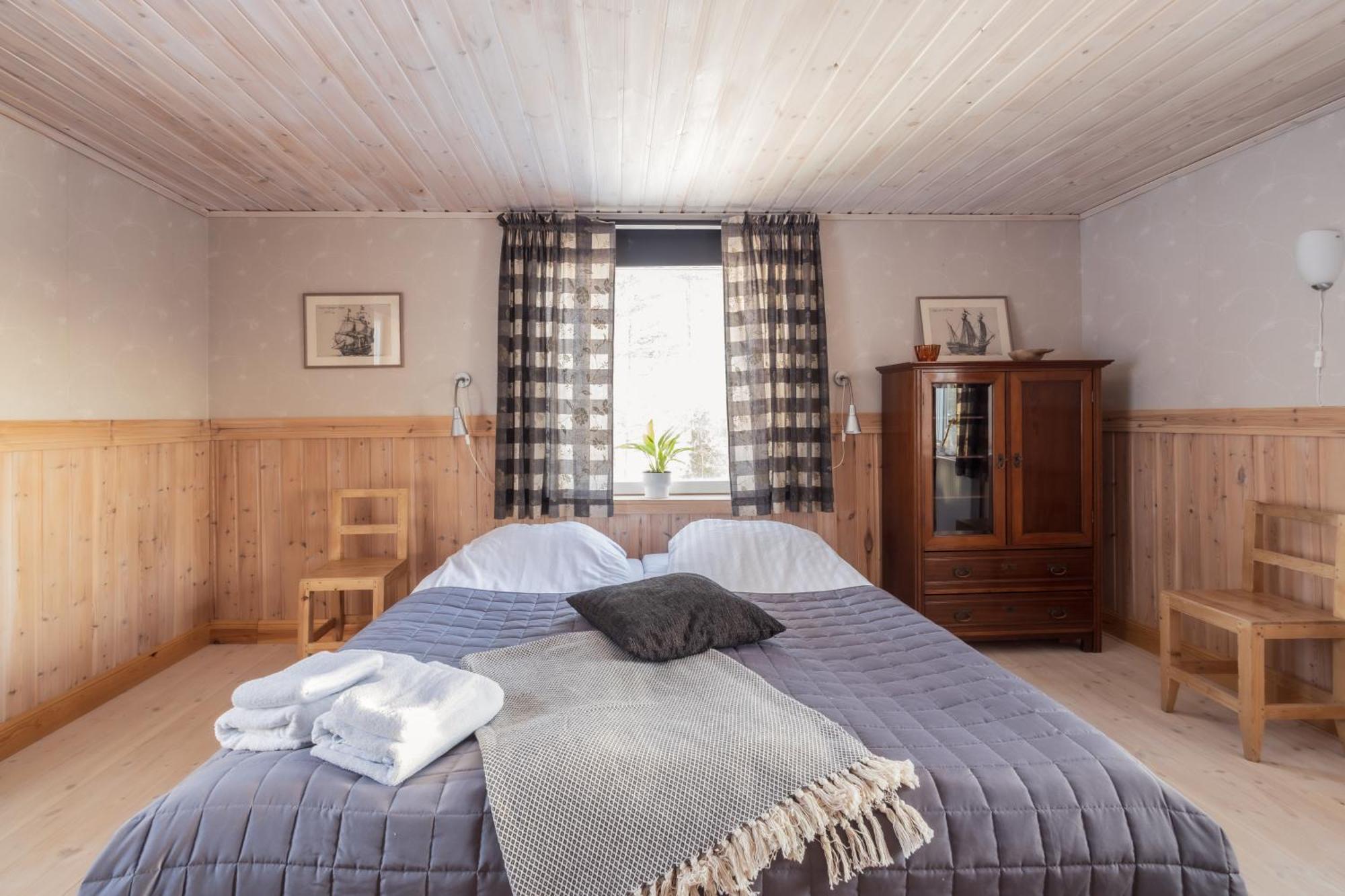 Kalix Riverside Inn, Farm Timbering Экстерьер фото